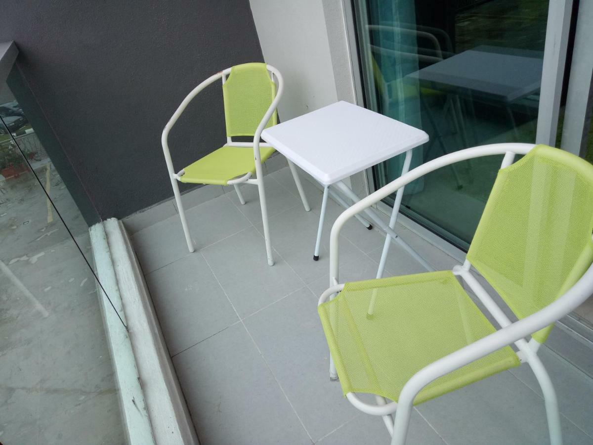 Icolor Home & Stay Ch1 Танах-Рата Экстерьер фото